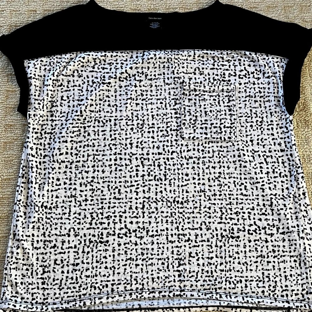 Calvin Klein Jeans Women's Sleeveless Top - Size XL